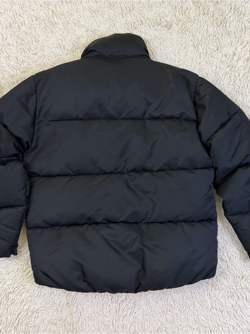 Abercrombie and Fitch The A&F Ultra Collection Puffer Jacket - Picture 11 of 12